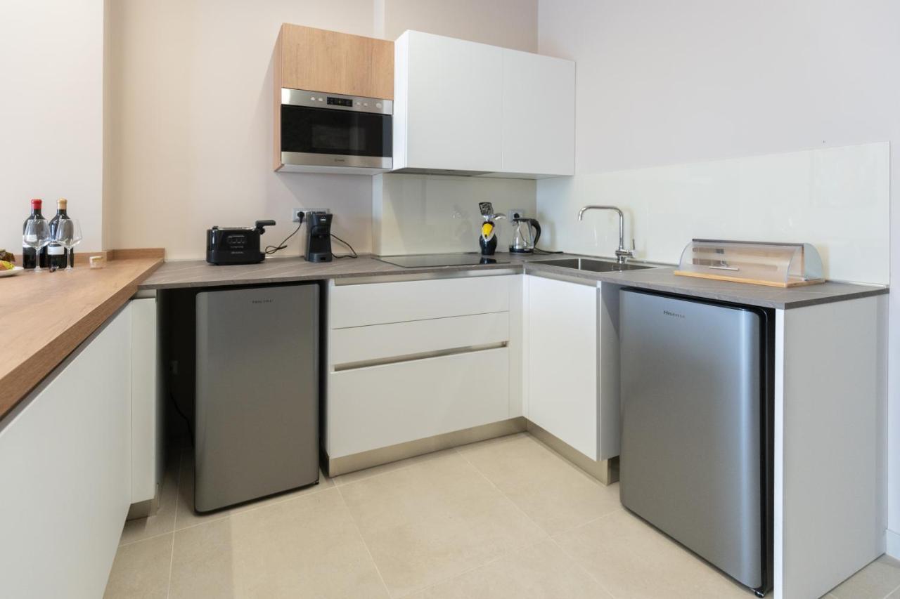 Iitana Luxury Apartment - Fronte Mare Con Vasca Idromassaggio Aeroporto di Catania Fontana Rossa Esterno foto