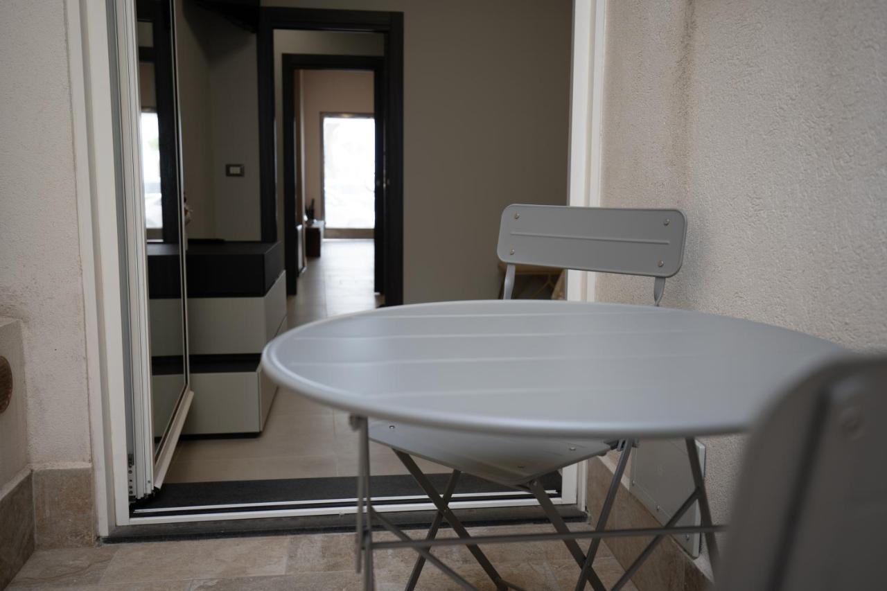 Iitana Luxury Apartment - Fronte Mare Con Vasca Idromassaggio Aeroporto di Catania Fontana Rossa Esterno foto