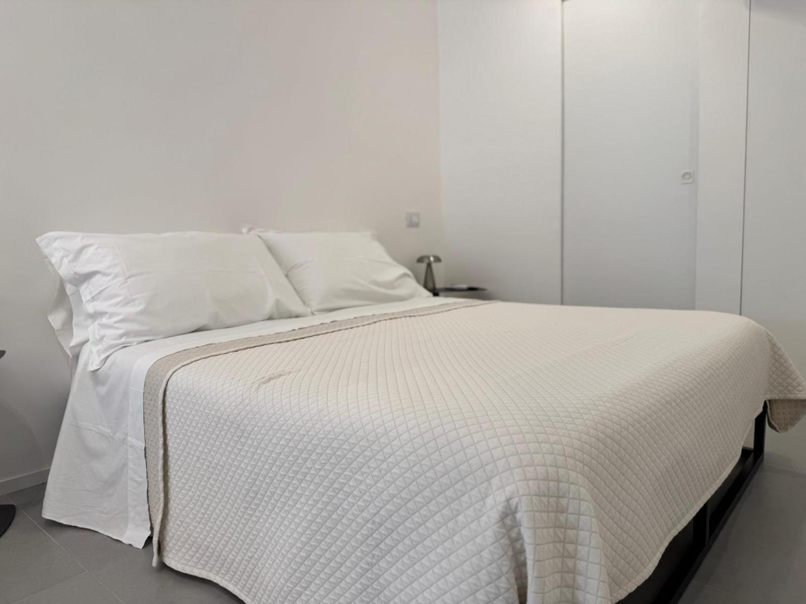 Iitana Luxury Apartment - Fronte Mare Con Vasca Idromassaggio Aeroporto di Catania Fontana Rossa Esterno foto