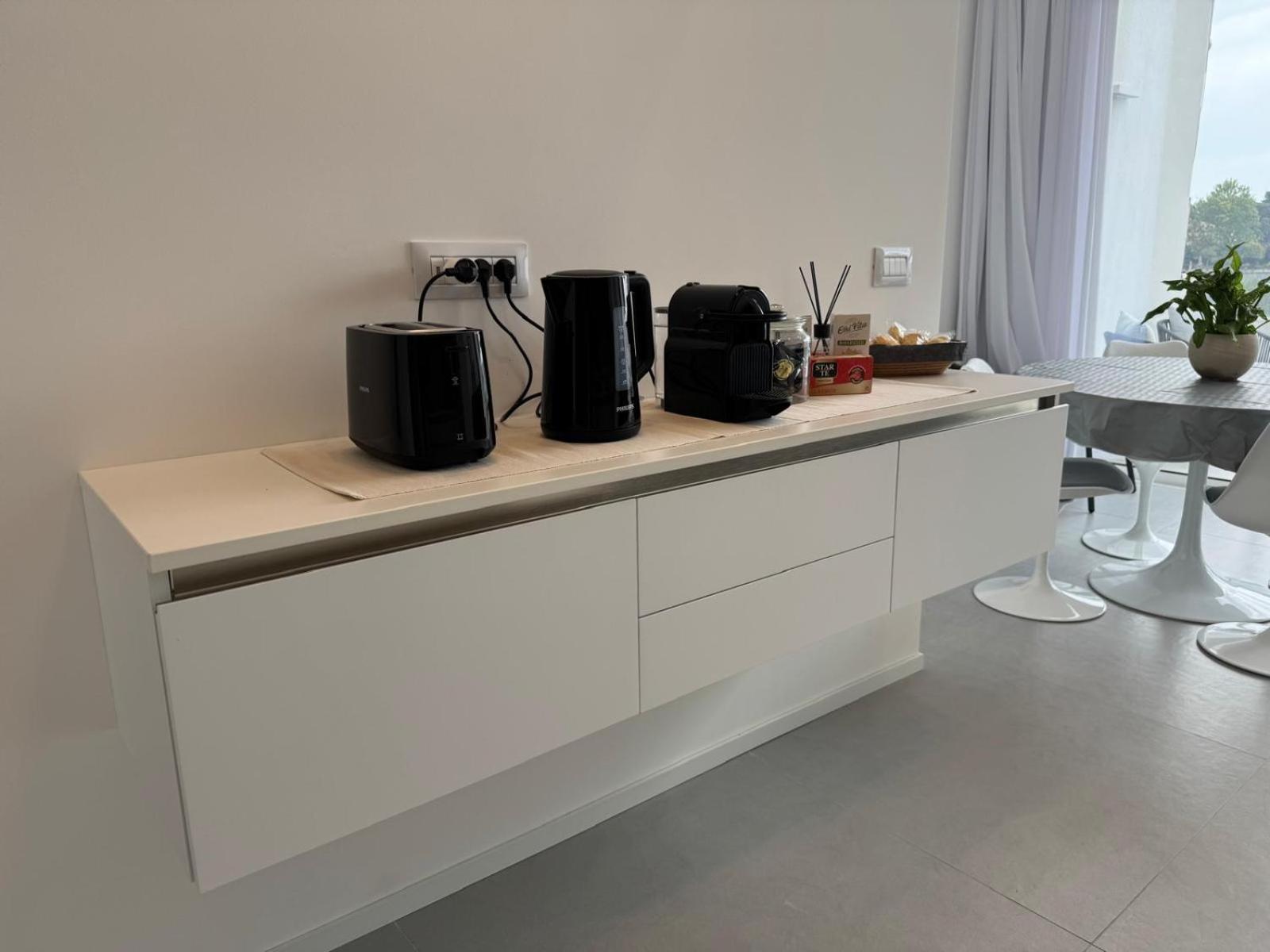 Iitana Luxury Apartment - Fronte Mare Con Vasca Idromassaggio Aeroporto di Catania Fontana Rossa Esterno foto