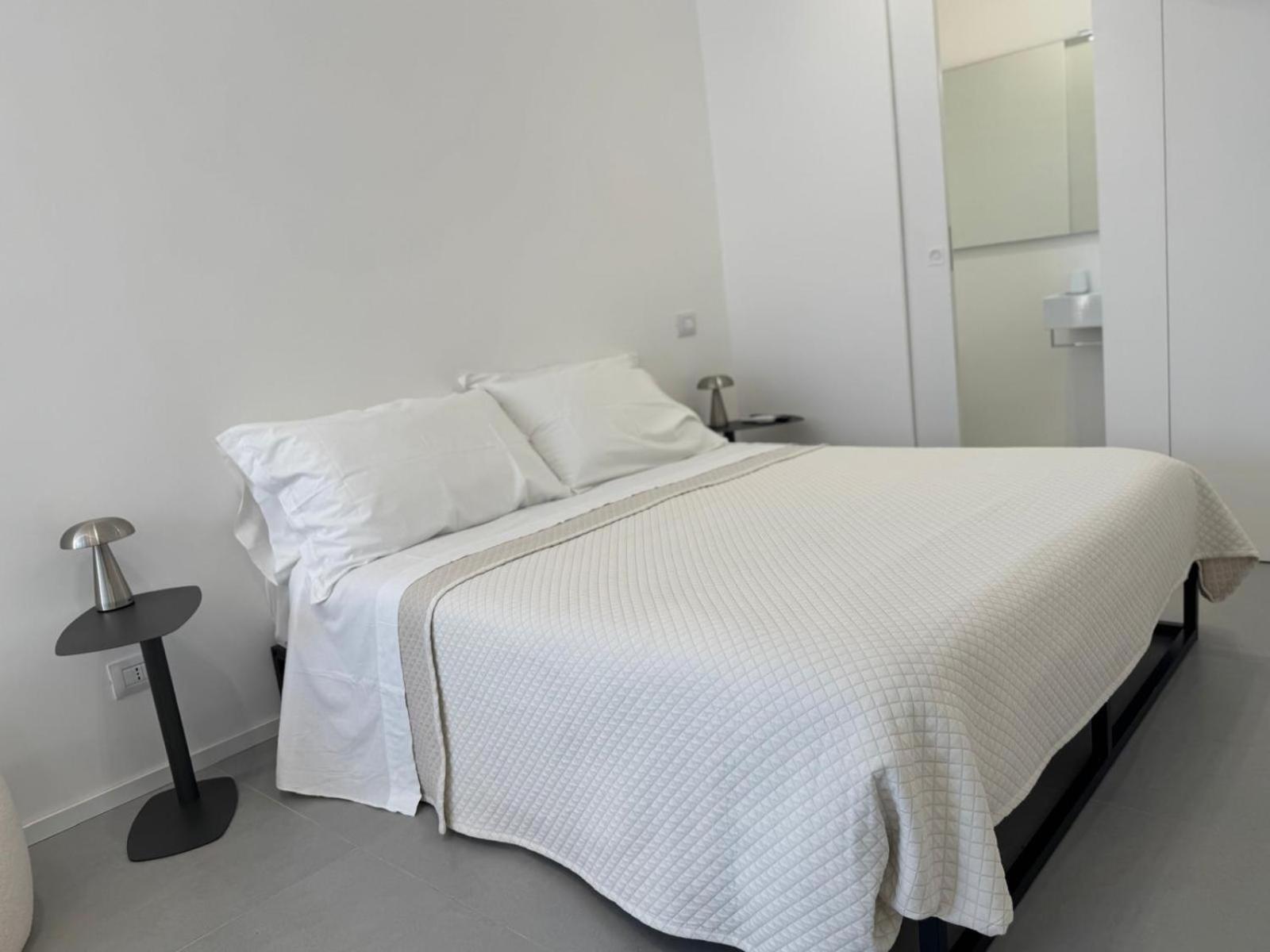 Iitana Luxury Apartment - Fronte Mare Con Vasca Idromassaggio Aeroporto di Catania Fontana Rossa Esterno foto
