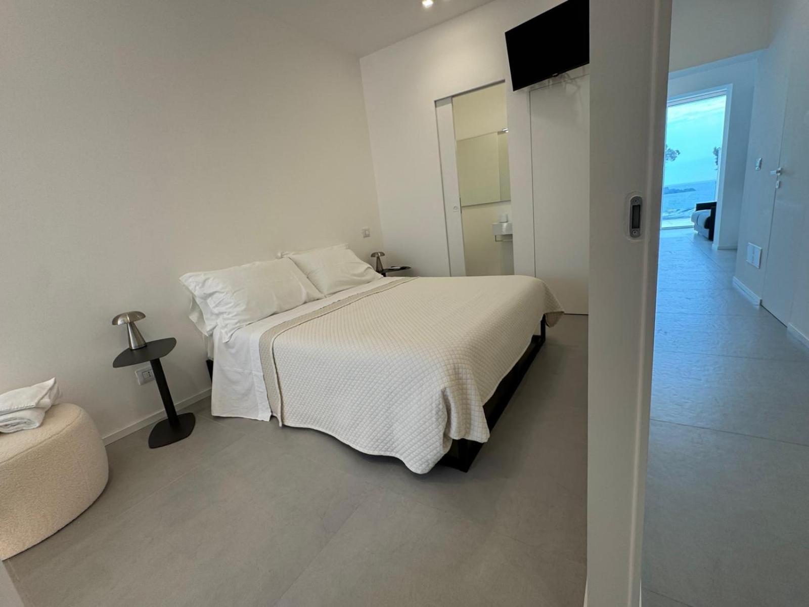Iitana Luxury Apartment - Fronte Mare Con Vasca Idromassaggio Aeroporto di Catania Fontana Rossa Esterno foto